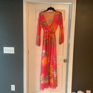 Floral formal gown. Full length. Size Medium 100% cotton. Lined.